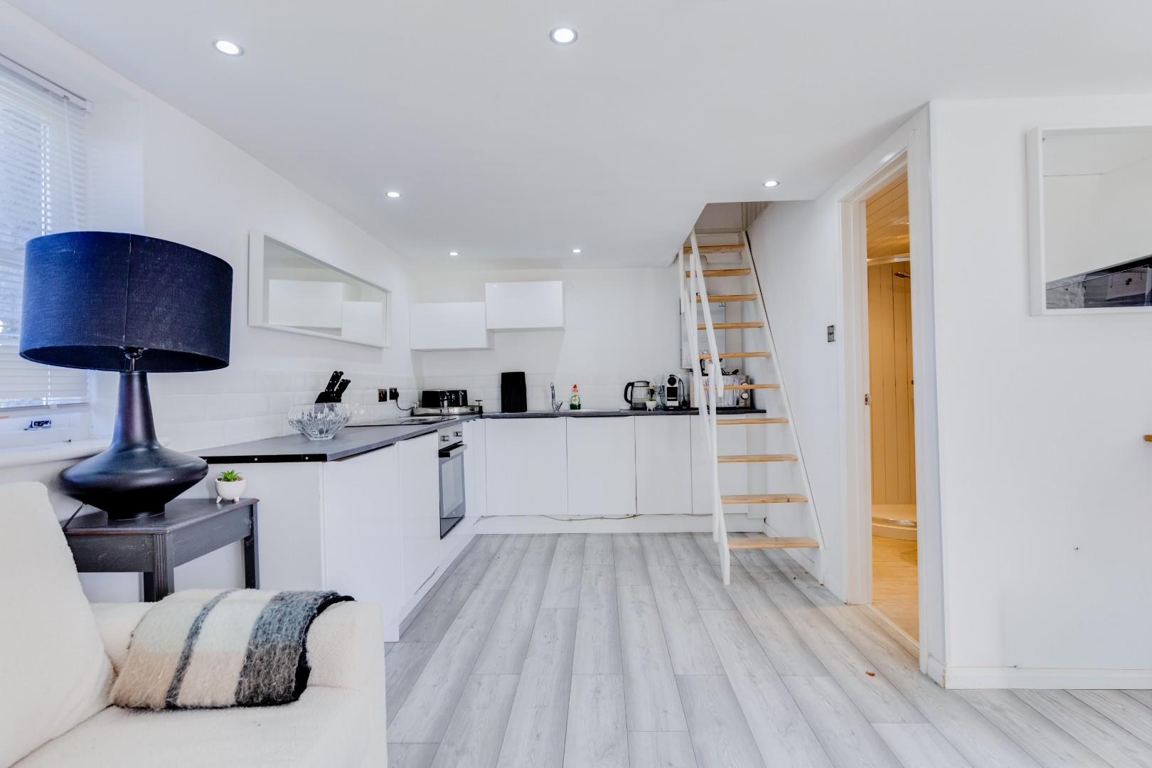 Upper Porthkerry Farm, Porthkerry Road, Rhoose, CF62 3BX